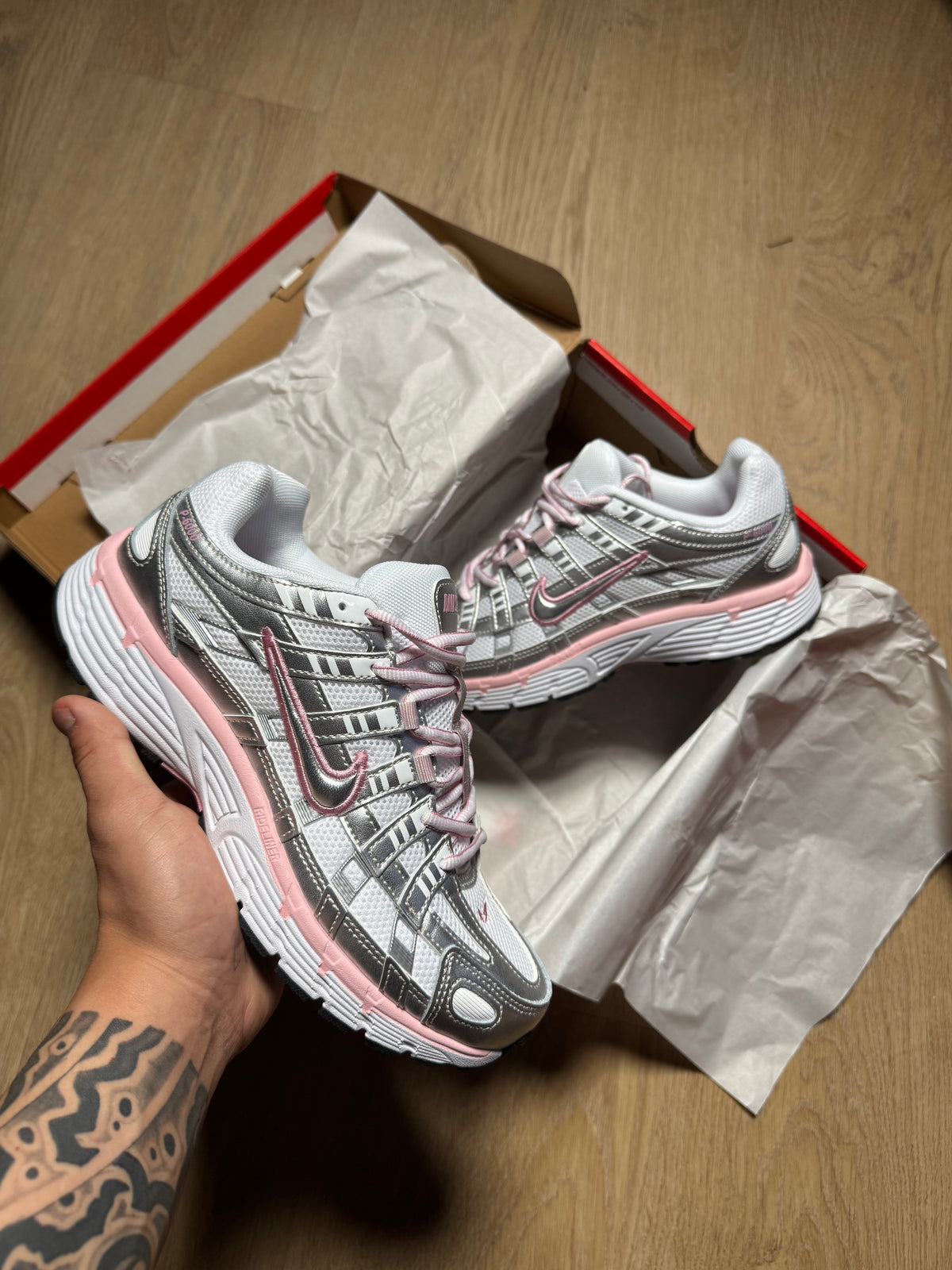 NIKE P6000 WOMENS PINK ELEMENTAL ROSE