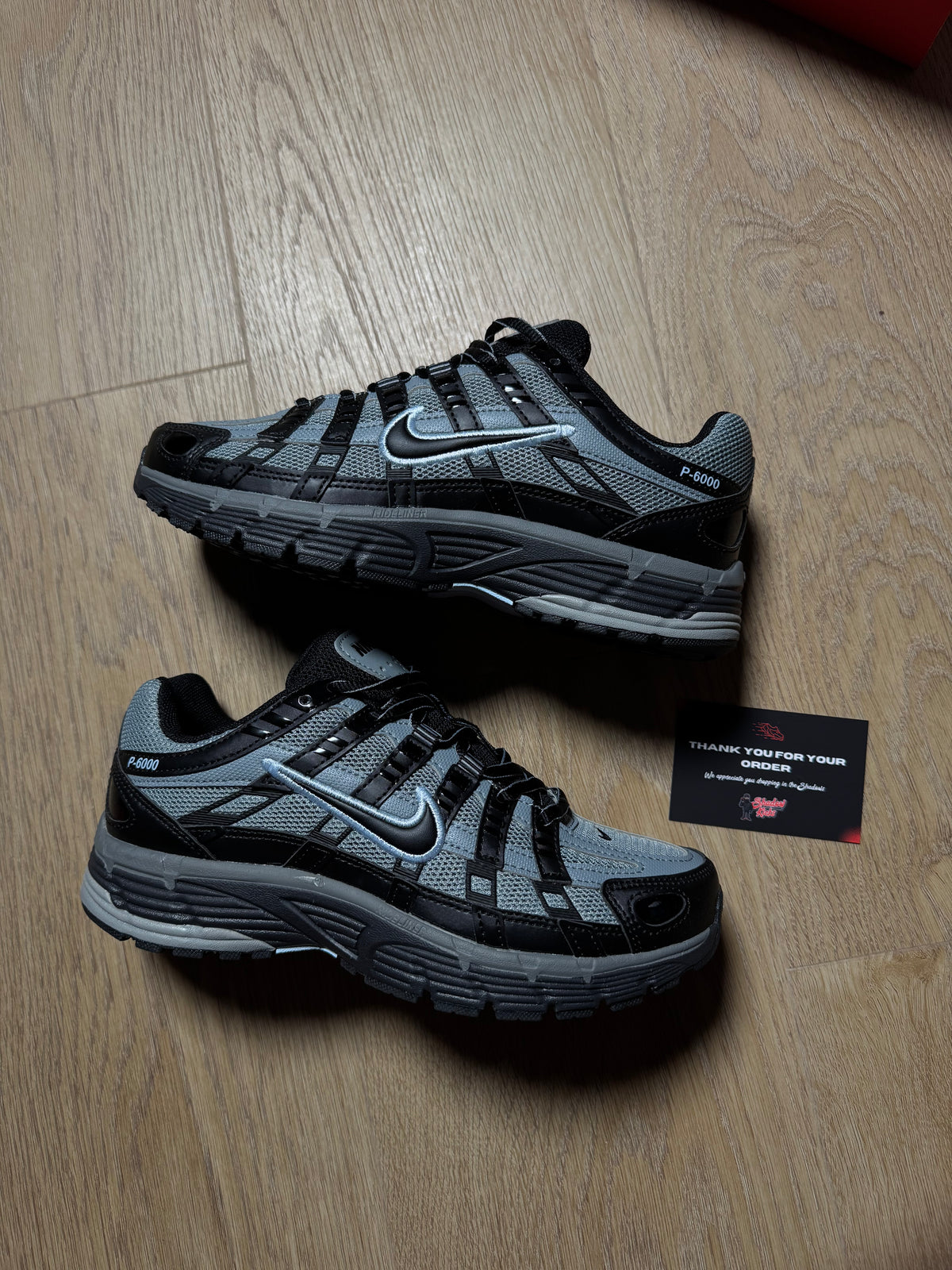 NIKE P6000 BLACK/ COOL GREY
