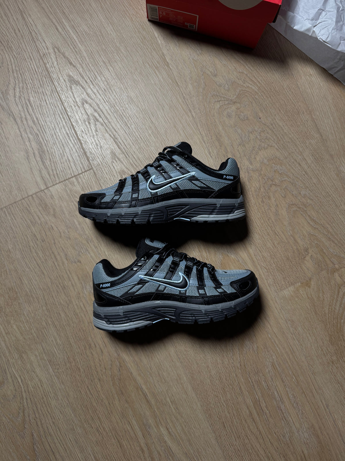NIKE P6000 BLACK/ COOL GREY
